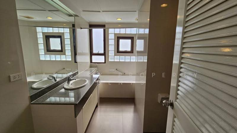 Baan Thai Living Ekkamai : บ้านไทยลิฟวิ่ง เอกมัย, กรุงเทพ, 40 ซอย ปรีดีพนมยงค์ 31, คลองตันเหนือ, วัฒนา, กรุงเทพ, 185 ตร.ม., คอนโด ให้เช่า, โดย BANGKOK PROPERTY AGENTS, 500599311 - DDproperty.com