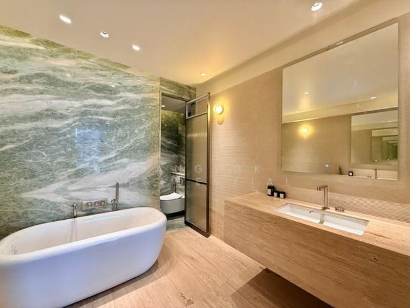 The Residenti Ekkamai, Bangkok, 488/1-5 Sukhumvit 65, Phra Kanong Nua, Watthana, Bangkok, 3 Bedrooms, 420 sqm, Villa For Sale, by Bangkok Residential, 500599345 - DDproperty.com