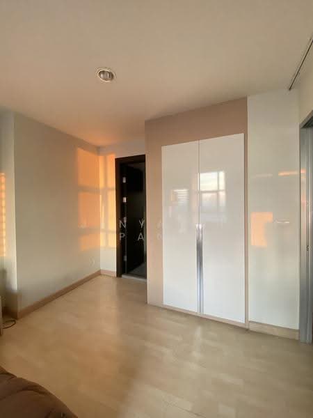 Rhythm Ratchada, Bangkok, 558 Ratchadaphisek Road, Samsen Nok, Huai Khwang, Bangkok, 1 Bedroom, 46 sqm, Condo For Sale, by Janyanan (Pang), 500599357 - DDproperty.com
