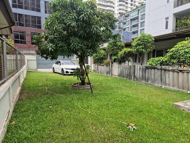 Land with existing building for Rent size 96 sqw., Sukhumvit 19., Bangkok, Sukhumvit 19, Khlongtoei Nua, Watthana, Bangkok, , 384 sqm, Land For Rent, by Suchart Roachthavilit, 500599440 - DDproperty.com