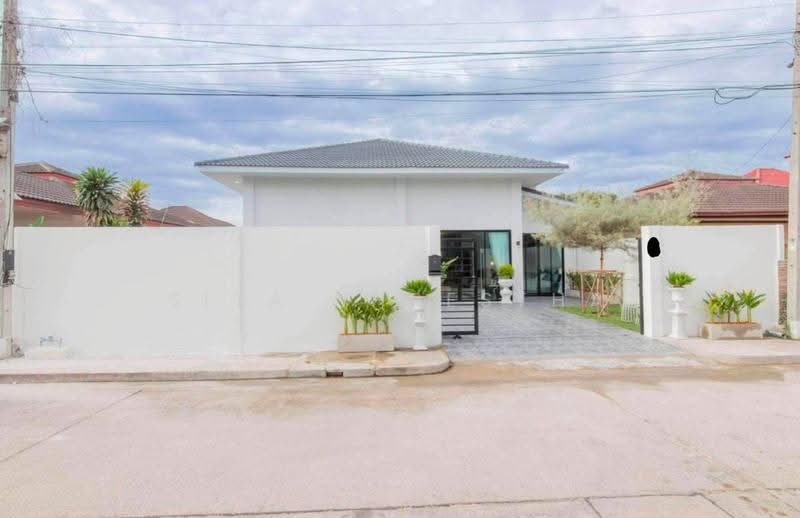 3-BR House, chon-buri, Nong Pru, Bang Lamung (Pattaya), Chon Buri (Pattaya), 3 Bedrooms, 258 sqm, Single Detached House For Sale, by Sita Shrestha, 500599497 - DDproperty.com