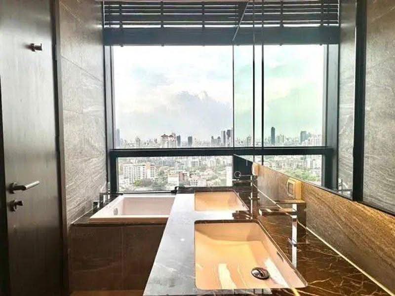 The Esse Sukhumvit 36, Bangkok, Soi Sukhumvit 36, Sukhumvit Road, Phra Kanong, Khlong Toei, Bangkok, 2 Bedrooms, 72 sqm, Condo For Sale, by Sarawut Ratchawong, 500599519 - DDproperty.com