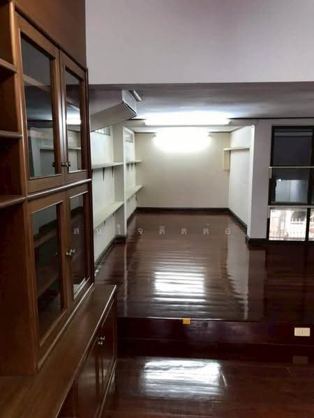 ขายบ้านเดี่ยว 3 ชั้น พร้อมชั้นดาดฟ้า 35 ตร.ว. จรัญสนิทวงศ์–สิรินธร ใกล้ MRT สิรินธร, Bangkok, Bang Bamru, Bang Phlat, Bangkok, 3 Bedrooms, 298 sqm, Single Detached House For Sale, by สนใจติดต่อ, 500599526 - DDproperty.com