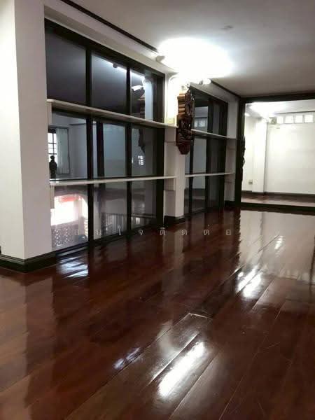 ขายบ้านเดี่ยว 3 ชั้น พร้อมชั้นดาดฟ้า 35 ตร.ว. จรัญสนิทวงศ์–สิรินธร ใกล้ MRT สิรินธร, Bangkok, Bang Bamru, Bang Phlat, Bangkok, 3 Bedrooms, 298 sqm, Single Detached House For Sale, by สนใจติดต่อ, 500599526 - DDproperty.com