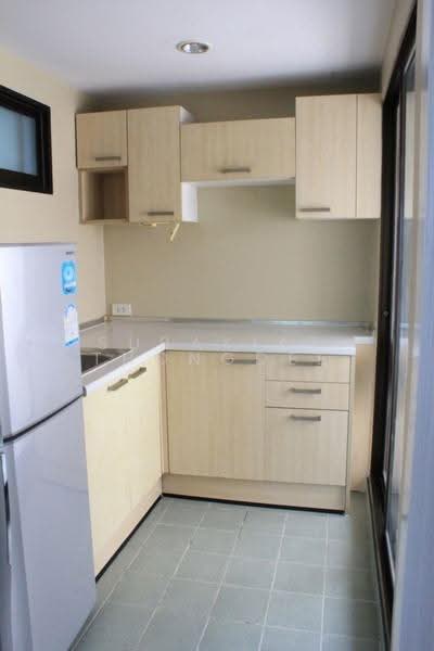 Lumpini Place Narathiwas Ratchanakarin, bangkok, 200 Naradhiwas Rajanagarindra Rd, Chong Nonsi, Yan Nawa, Bangkok, 1 Bedroom, 38 sqm, Condo For Sale, by Surakiat Thongdee, 500599575 - DDproperty.com