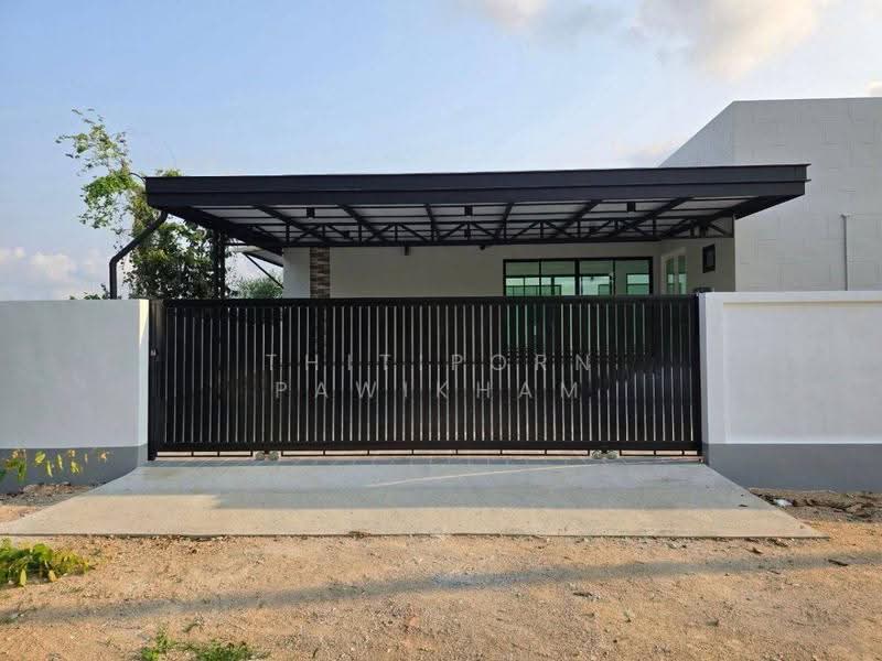บ้าน 3-ห้องนอน, ชลบุรี, พลูตาหลวง, สัตหีบ, ชลบุรี, 170 ตร.ม., บ้านเดี่ยว ขาย, โดย Thitiporn Pawikham, 500599594 - DDproperty.com