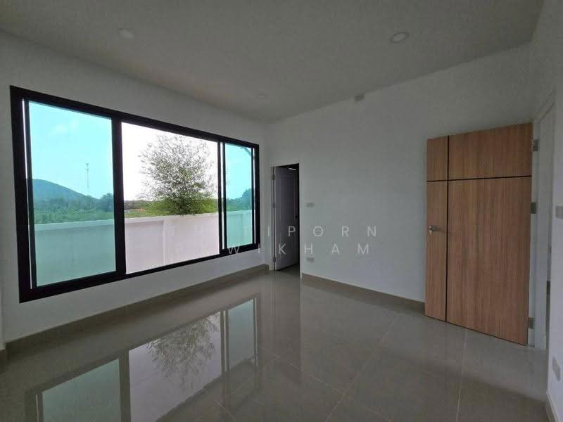3-BR House, chon-buri, Phlu Ta Loung, Sattahip, Chon Buri (Pattaya), 3 Bedrooms, 170 sqm, Single Detached House For Sale, by Thitiporn Pawikham, 500599594 - DDproperty.com