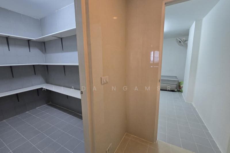GM Mansion, Bangkok, 5 Soi Sukhumvit 30, Khlong Tan Nua, Watthana, Bangkok, 4 Bedrooms, 660 sqm, Condo For Rent, by Ailada Ngamsri, 500599606 - DDproperty.com