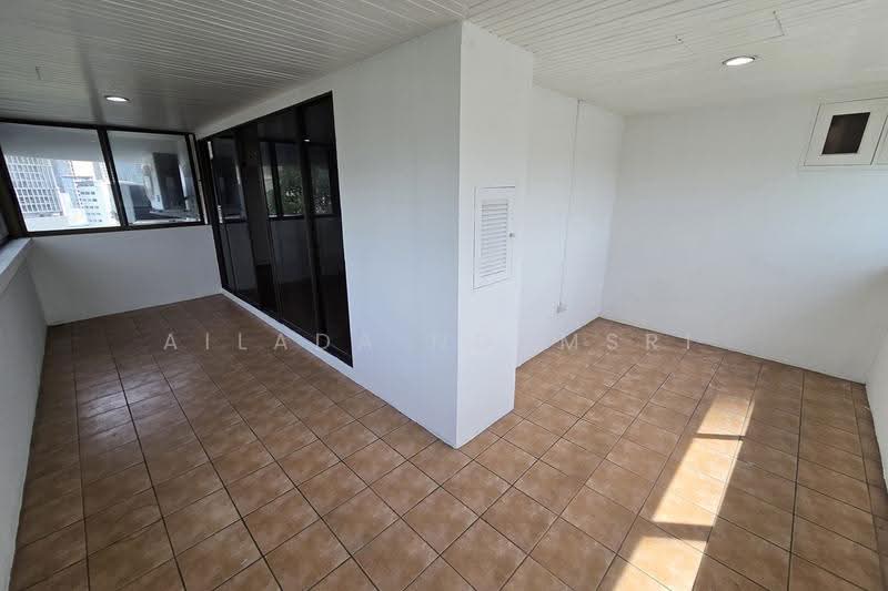GM Mansion, Bangkok, 5 Soi Sukhumvit 30, Khlong Tan Nua, Watthana, Bangkok, 4 Bedrooms, 660 sqm, Condo For Rent, by Ailada Ngamsri, 500599606 - DDproperty.com