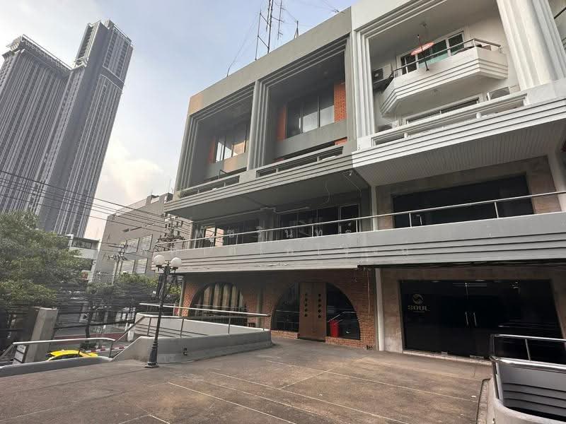 Commercial building 2 units, Park Avenue Project, Sukhumvit 63, Bangkok, สุขุมวิท, Khlongtoei Nua, Watthana, Bangkok, , 700 sqm, Shophouse For Sale, by พัชรินทร์ พิศาลไพโรจน์, 500599624 - DDproperty.com