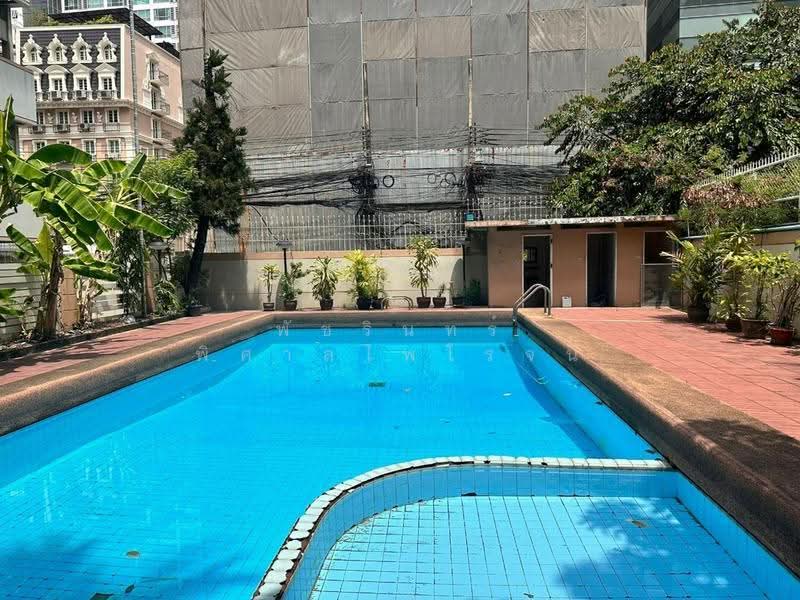 6-storey building with land, area of 269 square wa, Sukhumvit 15 (Soi Ruamjai), near BTS Asoke, Bangkok, สุขุมวิท, Khlongtoei Nua, Watthana, Bangkok, , 1,076 sqm, Shophouse For Sale, by พัชรินทร์ พิศาลไพโรจน์, 500599679 - DDproperty.com