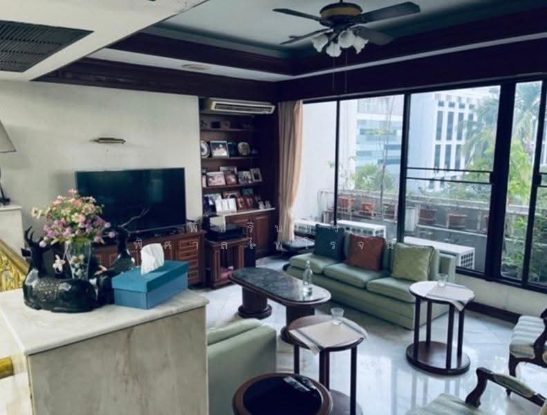 6-storey building with land, area of 269 square wa, Sukhumvit 15 (Soi Ruamjai), near BTS Asoke, Bangkok, สุขุมวิท, Khlongtoei Nua, Watthana, Bangkok, , 1,076 sqm, Shophouse For Sale, by พัชรินทร์ พิศาลไพโรจน์, 500599679 - DDproperty.com