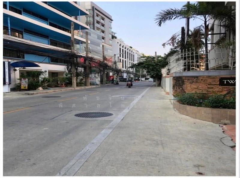 6-storey building with land, area of 269 square wa, Sukhumvit 15 (Soi Ruamjai), near BTS Asoke, Bangkok, สุขุมวิท, Khlongtoei Nua, Watthana, Bangkok, , 1,076 sqm, Shophouse For Sale, by พัชรินทร์ พิศาลไพโรจน์, 500599679 - DDproperty.com