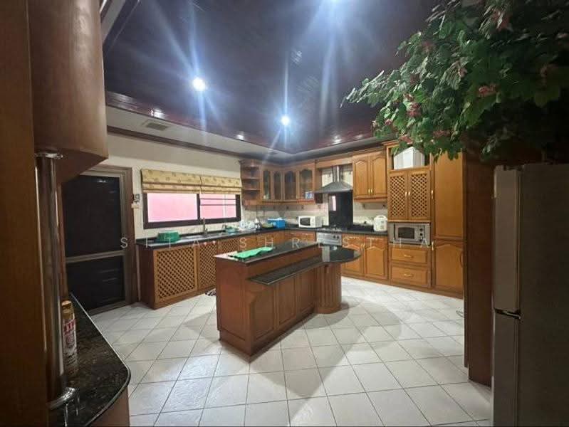 4-BR House, chon-buri, Nong Pru, Bang Lamung (Pattaya), Chon Buri (Pattaya), 4 Bedrooms, 800 sqm, Single Detached House For Sale, by Sita Shrestha, 500599722 - DDproperty.com