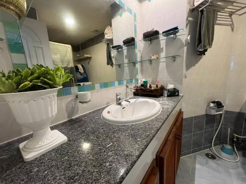 View Talay 2, chon-buri, Thap Phraya Road, Nong Pru, Bang Lamung (Pattaya), Chon Buri (Pattaya), 1 Bedroom, 49 sqm, Condo For Sale, by Sita Shrestha, 500599775 - DDproperty.com