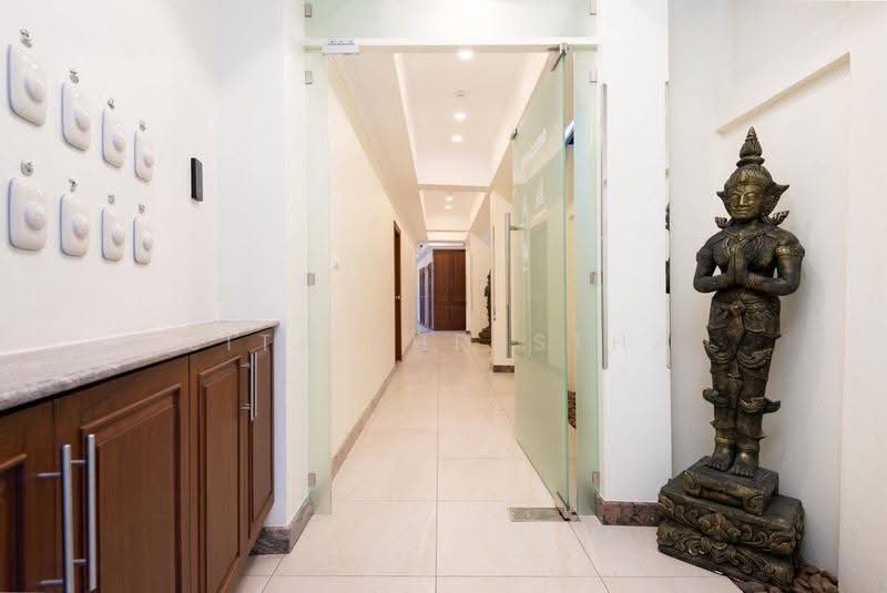 undefined, Chon Buri (Pattaya), Nong Pru, Bang Lamung (Pattaya), Chon Buri (Pattaya), 10+ Bedrooms, 1,000 sqm, Villa For Sale, by Sita Shrestha, 500599810 - DDproperty.com