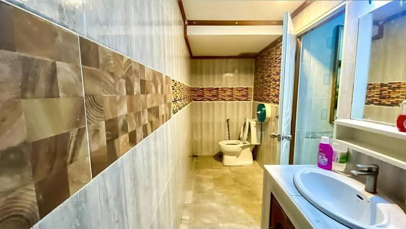 Modern 4 Bedroom House for Sale Noen Plab Wan East Pattaya, Chon Buri (Pattaya), Nong Pru, Bang Lamung (Pattaya), Chon Buri (Pattaya), 4 Bedrooms, 232 sqm, Single Detached House For Sale, by PLC real estate, 500599985 - DDproperty.com