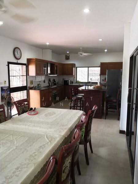 4-BR House, chon-buri, Nong Pru, Bang Lamung (Pattaya), Chon Buri (Pattaya), 4 Bedrooms, 360 sqm, Single Detached House For Rent, by Jirapat Chuangsawadsak, 500600009 - DDproperty.com