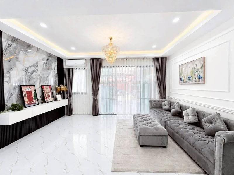 3-BR Townhouse, chon-buri, Nong Pru, Bang Lamung (Pattaya), Chon Buri (Pattaya), 3 Bedrooms, 140 sqm, Townhouse For Rent, by Kradumthong Wongchan, 500600056 - DDproperty.com