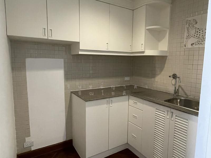 Townhome Pridi Banomyong 41 – Sukhumvit 71, Bangkok, สุขุมวิท 71, Khlong Tan Nua, Watthana, Bangkok, 6 Bedrooms, 200 sqm, Townhouse For Rent, by ปรินทร์ญาดา ชิณโชติ, 500600074 - DDproperty.com