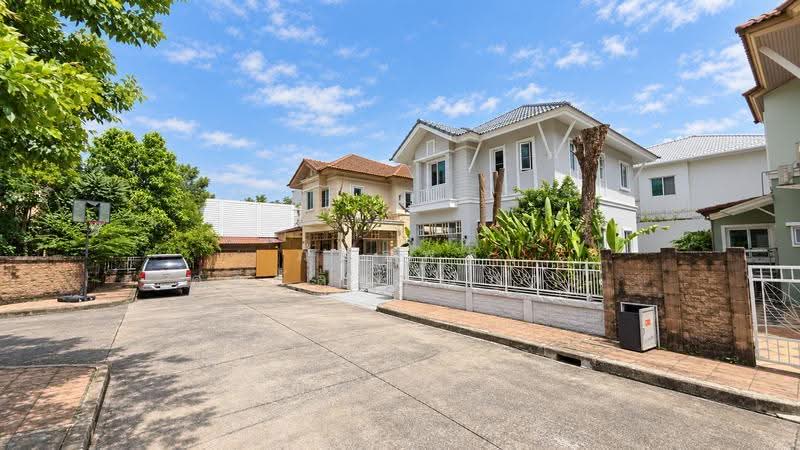Pharinyada ChaemChan, bangkok, ซอย นวมินทร์ 111, Khlong Kum, Bueng Kum, Bangkok, 3 Bedrooms, 150 sqm, Single Detached House For Sale, by ภัทรพล ศรีกัลยาณบุตร, 500600156 - DDproperty.com