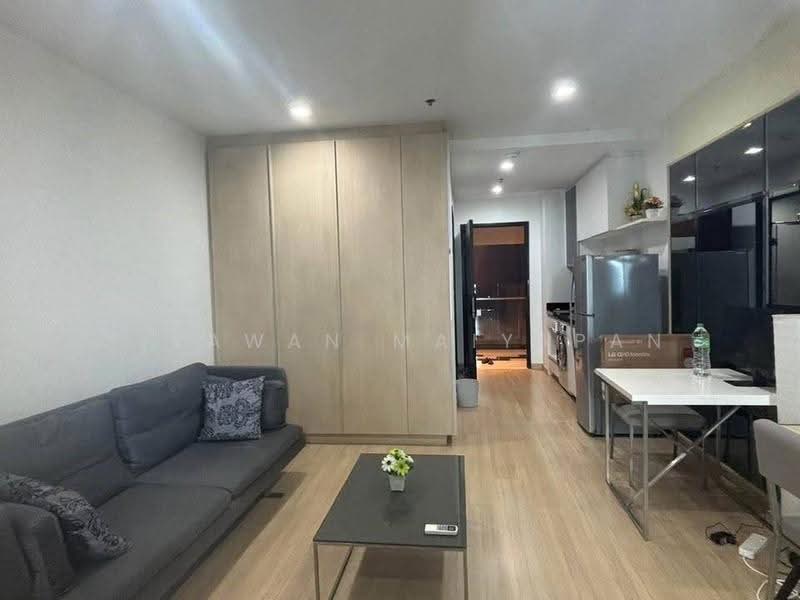Sky Walk Residences, Bangkok, 1599 Sukhumvit Road, Phra Kanong Nua, Watthana, Bangkok, 1 Bedroom, 37 sqm, Condo For Rent, by Piyawan Maiyapan, 500600157 - DDproperty.com