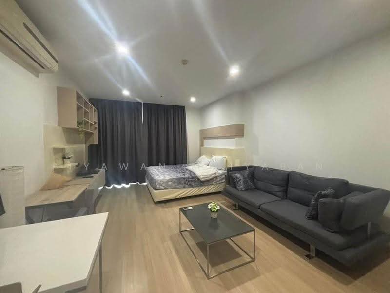 Sky Walk Residences, Bangkok, 1599 Sukhumvit Road, Phra Kanong Nua, Watthana, Bangkok, 1 Bedroom, 37 sqm, Condo For Rent, by Piyawan Maiyapan, 500600157 - DDproperty.com