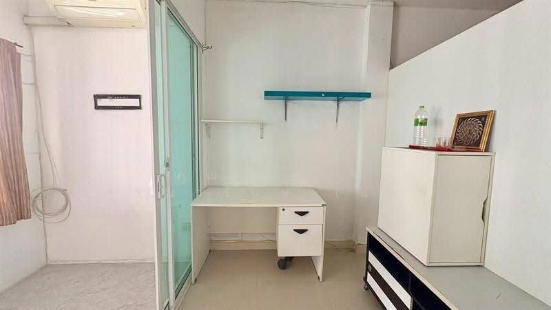 Baan Klang Mueng Ladprao 101, Bangkok, Soi Ladprao 101, Ladprao Road, Khlong Chan, Bang Kapi, Bangkok, 4 Bedrooms, 180 sqm, Townhouse For Sale, by คุณ กิริยา วรรณารักษ์ (แอฟ), 500600185 - DDproperty.com