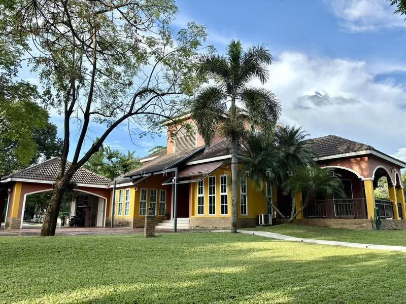 For Sale:Garden Pool Villas,Sarapi,Chiamg Mai, 2-0-42 Rai,4 Houses,2Private Pools,CHanote Title, Chiang Mai, Chai Sa Than, Saraphi, Chiang Mai, 10+ Bedrooms, 1,000 sqm, Villa For Sale, by จีระนันท์ หล้ากันหา, 500600510 - DDproperty.com