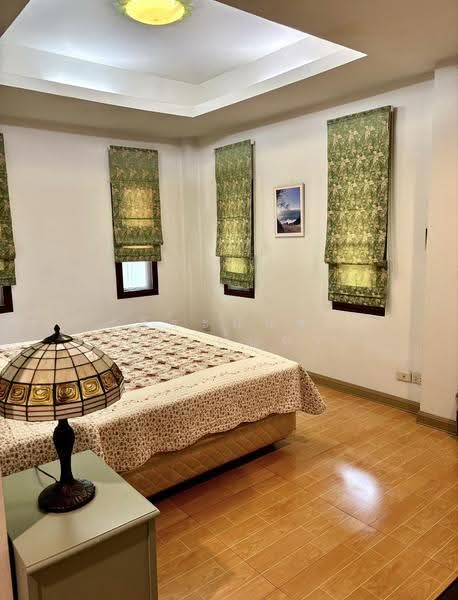 For Sale:Garden Pool Villas,Sarapi,Chiamg Mai, 2-0-42 Rai,4 Houses,2Private Pools,CHanote Title, Chiang Mai, Chai Sa Than, Saraphi, Chiang Mai, 10+ Bedrooms, 1,000 sqm, Villa For Sale, by จีระนันท์ หล้ากันหา, 500600510 - DDproperty.com