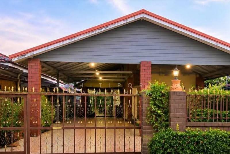 3-BR House, chon-buri, Nong Pla Lai, Bang Lamung (Pattaya), Chon Buri (Pattaya), 3 Bedrooms, 150 sqm, Single Detached House For Sale, by Thitiporn Pawikham, 500600619 - DDproperty.com