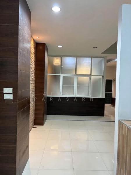 House in Soi Sukhumvit 93, Bangkok, Bang Chak, Phra Khanong, Bangkok, 4 Bedrooms, 250 sqm, Townhouse For Rent, by Airada Parasarn, 500600731 - DDproperty.com