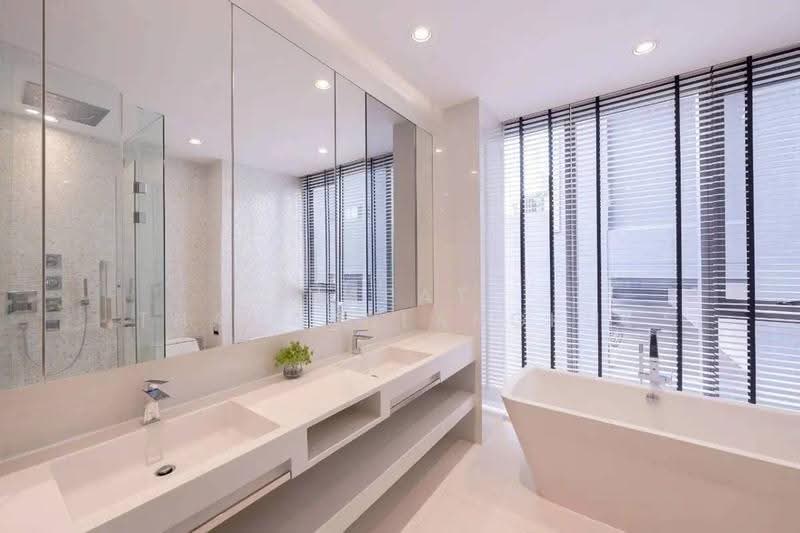Vittorio 39, bangkok, 8 Sukhumvit, Khlong Tan Nua, Watthana, Bangkok, 2 Bedrooms, 138 sqm, Condo For Rent, by Napat Thamakulangkul, 500600759 - DDproperty.com