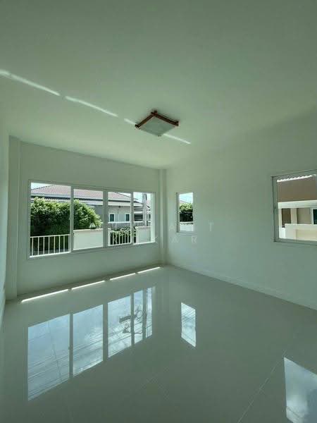 undefined, chon-buri, Khao Mai Kaeo, Bang Lamung (Pattaya), Chon Buri (Pattaya), 3 Bedrooms, 240 sqm, Single Detached House For Sale, by Vikrant Kokar, 500600930 - DDproperty.com