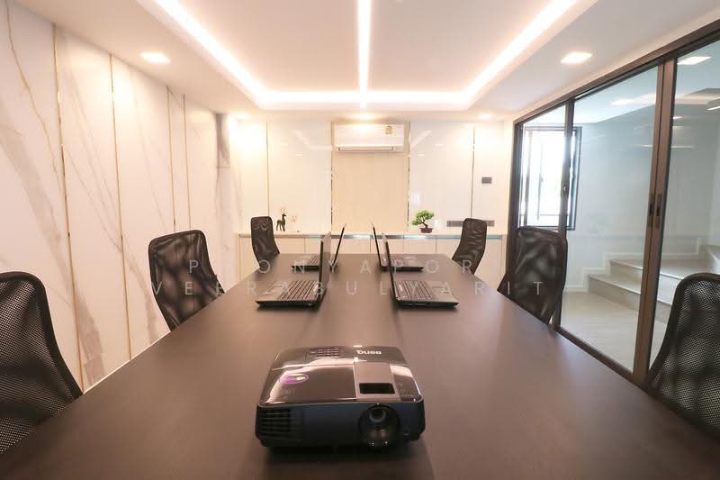 Home Office (หลังมุม) : ซอยวัดปรางค์หลวง นนทบุรี, นนทบุรี, วัดปรางค์หลวง, บางม่วง, บางใหญ่, นนทบุรี, 296 ตร.ม., สำนักงาน ขาย, โดย Poonyaporn Veerabulyarit, 500600945 - DDproperty.com