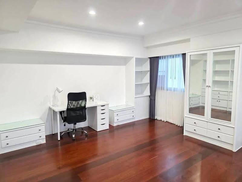 The Waterford Thonglor 11, bangkok, 219 Soi Thonglor Sukhumvit Road, Khlong Tan Nua, Watthana, Bangkok, 3 Bedrooms, 400 sqm, Condo For Rent, by Jurarat Srichat, 500601030 - DDproperty.com