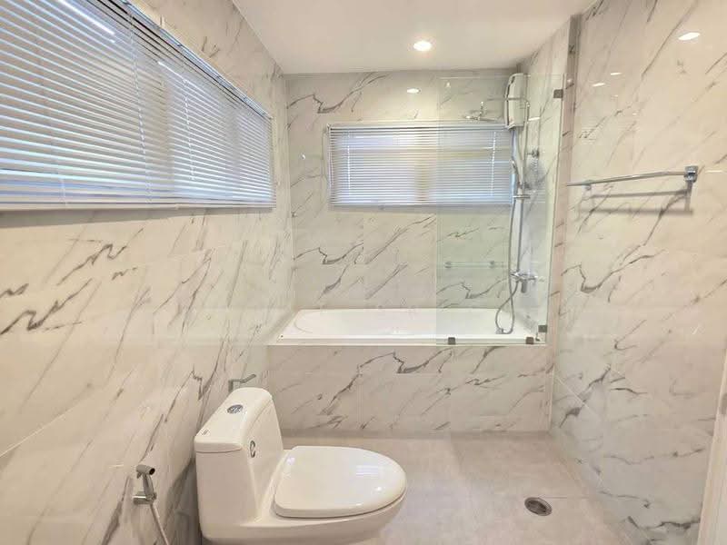 The Waterford Thonglor 11, bangkok, 219 Soi Thonglor Sukhumvit Road, Khlong Tan Nua, Watthana, Bangkok, 3 Bedrooms, 400 sqm, Condo For Rent, by Jurarat Srichat, 500601030 - DDproperty.com