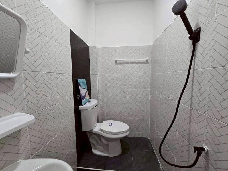 2-BR Townhouse, chon-buri, Nong Pru, Bang Lamung (Pattaya), Chon Buri (Pattaya), 2 Bedrooms, 93 sqm, Townhouse For Rent, by Vikrant Kokar, 500601068 - DDproperty.com