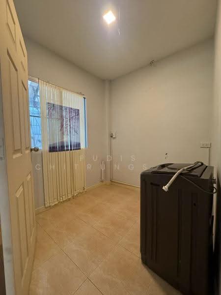 2-Storey Detached House for Rent – Lat Phrao 41 | Phawana, bangkok, Chan Kasem, Chatuchak, Bangkok, 3 Bedrooms, 220 sqm, Single Detached House For Rent, by Pudis Chitrungsakorn, 500601108 - DDproperty.com
