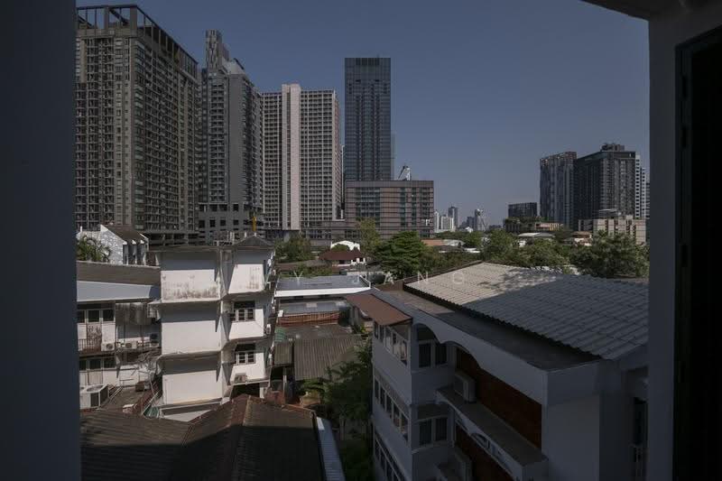Via 34, bangkok, 15 Soi Sukhumvit 34, Khong Tan, Khlong Toei, Bangkok, 2 Bedrooms, 87 sqm, Condo For Rent, by Ivy Jang, 500601115 - DDproperty.com