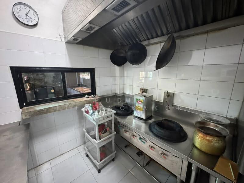 Fully Equipped Restaurant Business Takeover – Chuea Phloeng Road | Rama 4, bangkok, Thung Maha Mek, Sathon, Bangkok, , 197 sqm, Business For Rent, by Pudis Chitrungsakorn, 500601209 - DDproperty.com