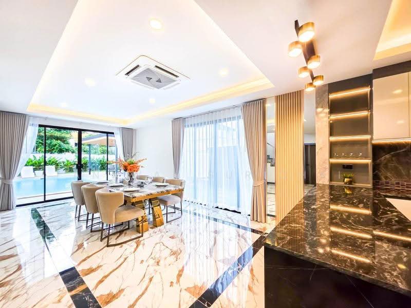 5-BR House, chon-buri, Nong Pru, Bang Lamung (Pattaya), Chon Buri (Pattaya), 5 Bedrooms, 495 sqm, Single Detached House For Sale, by Tanawan Surichai, 500601334 - DDproperty.com
