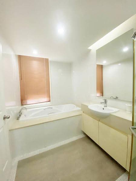 Siri Residence, bangkok, 21 Soi Sukhumvit 24, Khong Tan, Khlong Toei, Bangkok, 2 Bedrooms, 110 sqm, Condo For Rent, by Tongchompoo Pattanachaiwongkoon, 500601394 - DDproperty.com
