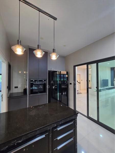 Setthasiri-Krungthep Kreetha 2, Bangkok, Krungthep Kreetha Road, Hua Mak, Bang Kapi, Bangkok, 3 Bedrooms, 300 sqm, Single Detached House For Rent, by Chanon Phangchienghien, 500601485 - DDproperty.com