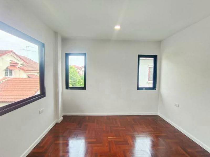 Chonlada Bangbuathong, nonthaburi, Bang Kruai - Sai Noi Road, Bang Bua Thong, Nonthaburi, 4 Bedrooms, 208 sqm, Single Detached House For Sale, by ชลิภา ชัยยะกุลภา, 500601679 - DDproperty.com