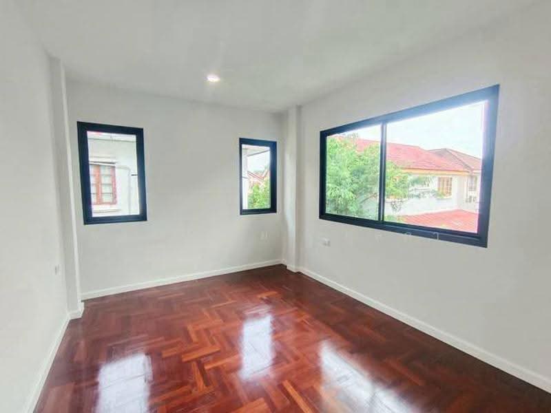 Chonlada Bangbuathong : ชลลดา บางบัวทอง, นนทบุรี, ถนนบางกรวย - ไทรน้อย, บางบัวทอง, นนทบุรี, 208 ตร.ม., บ้านเดี่ยว ขาย, โดย ชลิภา ชัยยะกุลภา, 500601679 - DDproperty.com