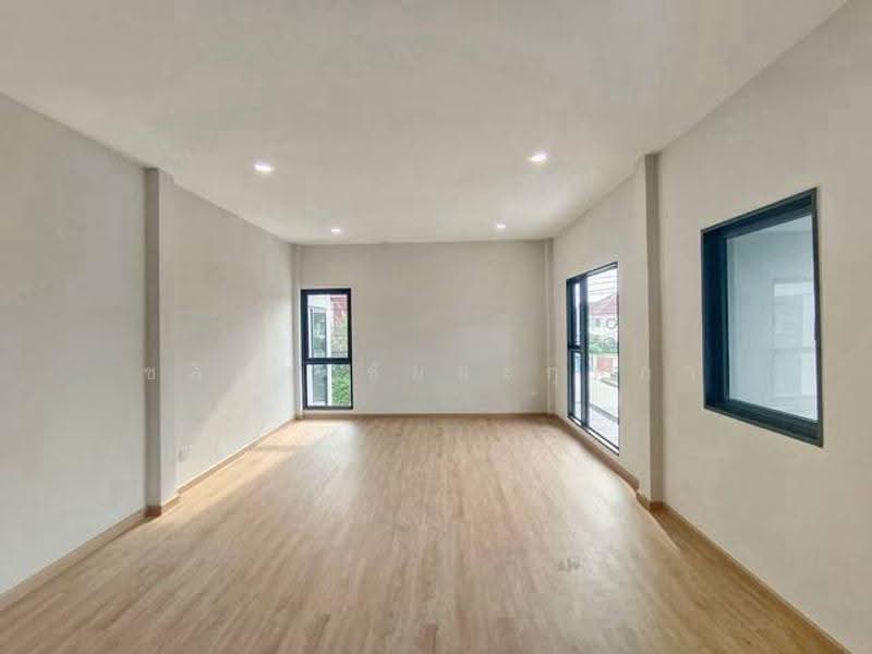หมู่บ้านประดับดาว 1-4, nonthaburi, Tha It, Pak Kret, Nonthaburi, 4 Bedrooms, 350 sqm, Single Detached House For Sale, by ชลิภา ชัยยะกุลภา, 500601744 - DDproperty.com