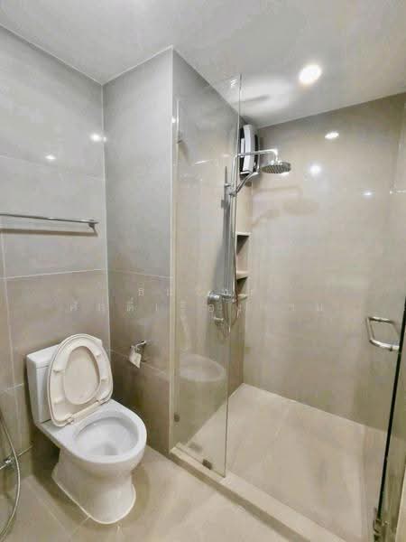 Rhythm Sukhumvit 42, Bangkok, Soi Sukhumvit 42, Sukhumvit Road, Phra Kanong, Khlong Toei, Bangkok, 2 Bedrooms, 56 sqm, Condo For Rent, by Thanarat Sakruangngam, 500601830 - DDproperty.com