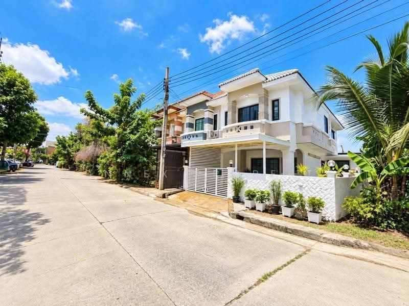 New World Ville, Nonthaburi, Lahan, Bang Bua Thong, Nonthaburi, 4 Bedrooms, 160 sqm, Townhouse For Sale, by Connex Property, 500601832 - DDproperty.com