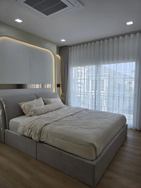 Golden Neo Sukhumvit-Lasalle, Samut Prakan, Samrong Nua, Muang Samut Prakarn, Samut Prakan, 4 Bedrooms, 164 sqm, Single Detached House For Rent, by Forty-Six Real Estate Group, 500601988 - DDproperty.com